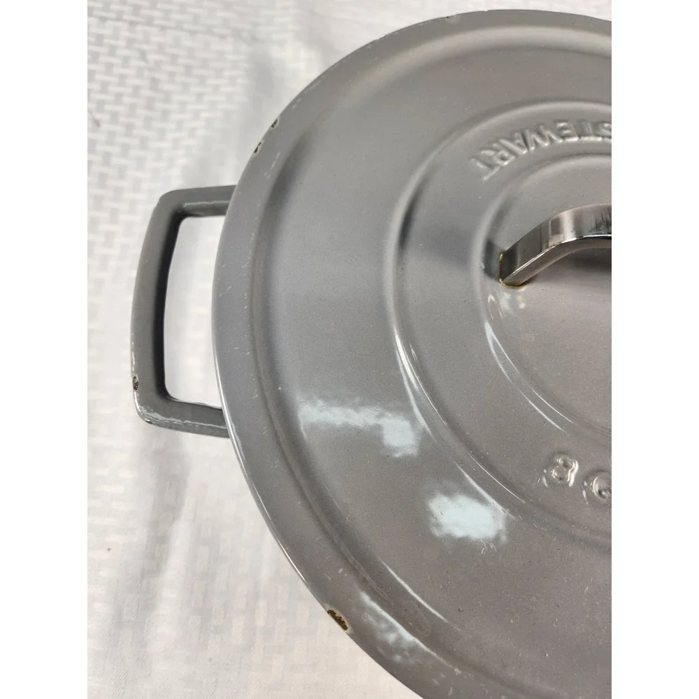 8 Quart Martha Stewart Enamel Cast Iron Dutch Oven With Lid ( Gray )